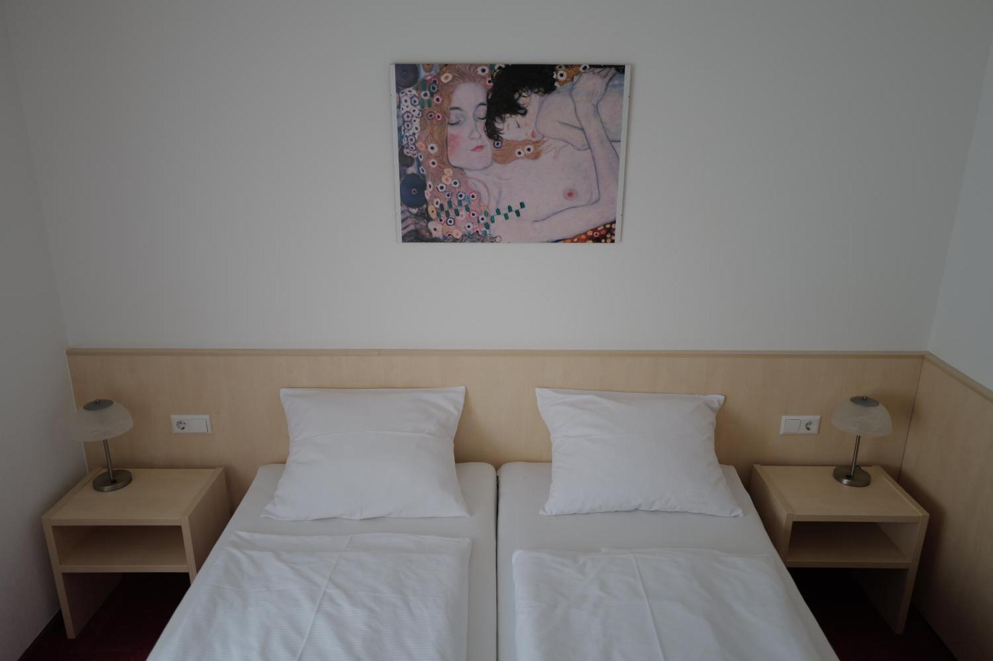 Hotel Am Bad Έσλινγκεν Εξωτερικό φωτογραφία