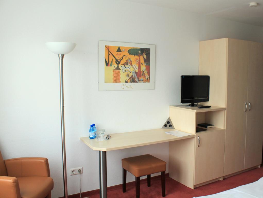 Hotel Am Bad Έσλινγκεν Εξωτερικό φωτογραφία